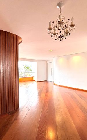 Apartamento à venda com 122m², 2 quartos e 2 vagasSala