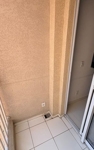 Apartamento à venda com 53m², 2 quartos e 1 vaga Apartamento à venda com 53m², 2 quartos e 1 vagaVaranda