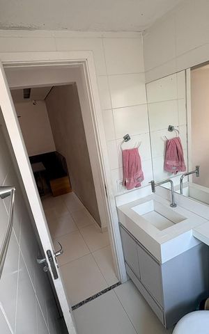 Apartamento à venda com 53m², 2 quartos e 1 vaga Apartamento à venda com 53m², 2 quartos e 1 vagaBanheiro 1