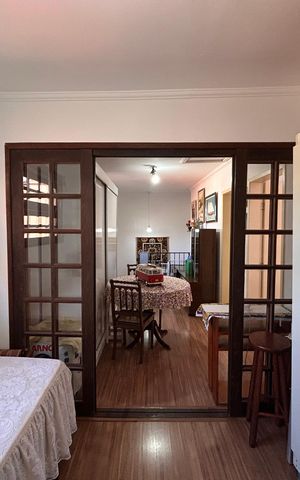 Casa à venda com 181m², 5 quartos e 3 vagas Casa à venda com 181m², 5 quartos e 3 vagasEscritório