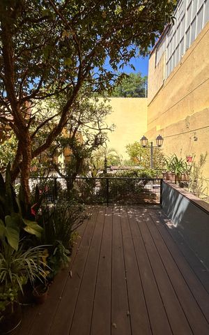 Casa à venda com 181m², 5 quartos e 3 vagas Casa à venda com 181m², 5 quartos e 3 vagasQuintal e jardim