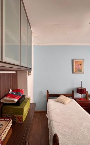 Casa à venda com 181m², 5 quartos e 3 vagas Casa à venda com 181m², 5 quartos e 3 vagasQuarto 2 suíte 2