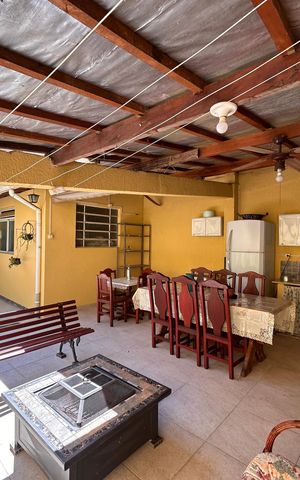 Casa à venda com 181m², 5 quartos e 3 vagas Casa à venda com 181m², 5 quartos e 3 vagasChurrasqueira