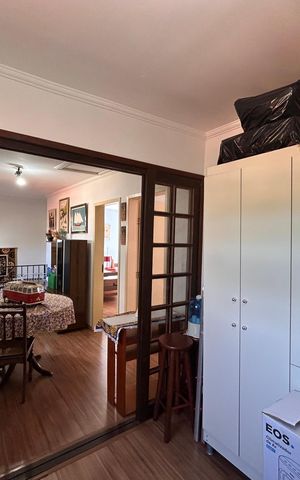Casa à venda com 181m², 5 quartos e 3 vagas Casa à venda com 181m², 5 quartos e 3 vagasEscritório