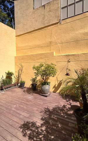 Casa à venda com 181m², 5 quartos e 3 vagas Casa à venda com 181m², 5 quartos e 3 vagasQuintal e jardim