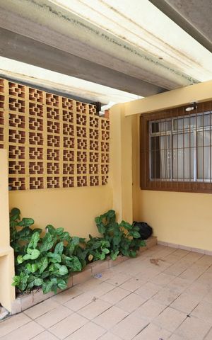 Casa à venda com 75m², 2 quartos e 1 vagaGaragem