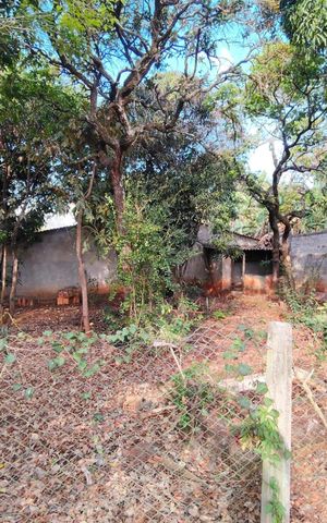 Casa para alugar com 1530m², 3 quartos e 10 vagas Casa para alugar com 1530m², 3 quartos e 10 vagasQuintal