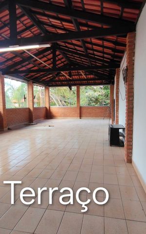 Casa para alugar com 1530m², 3 quartos e 10 vagas Casa para alugar com 1530m², 3 quartos e 10 vagasTerraço