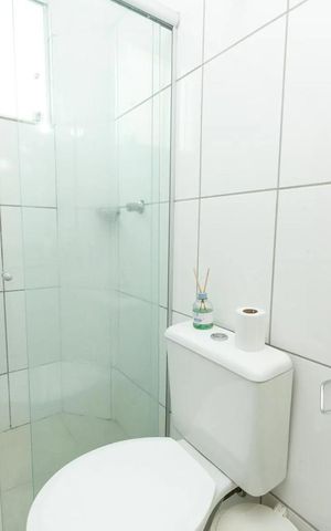 Apartamento para alugar com 65m², 2 quartos e 2 vagas Apartamento para alugar com 65m², 2 quartos e 2 vagasBanheiro