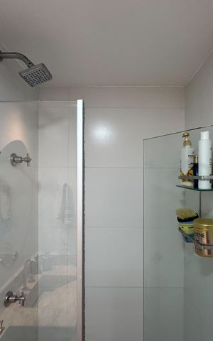 Apartamento para alugar com 55m², 2 quartos e 1 vaga Apartamento para alugar com 55m², 2 quartos e 1 vagaBanheiro - Suíte