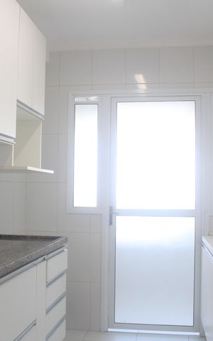 Apartamento para alugar com 66m², 2 quartos e 2 vagasCozinha