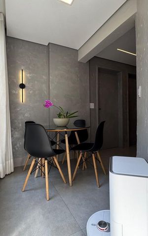 Apartamento à venda com 60m², 2 quartos e 1 vaga Apartamento à venda com 60m², 2 quartos e 1 vagaVaranda