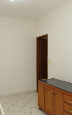 Casa à venda com 80m², 2 quartos e 6 vagasSala/Cozinha