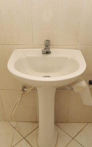 Casa à venda com 80m², 2 quartos e 6 vagasBanheiro