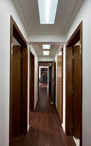 Apartamento à venda com 187m², 3 quartos e 2 vagas Apartamento à venda com 187m², 3 quartos e 2 vagasCorredor Quartos