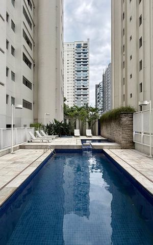 Apartamento à venda com 187m², 3 quartos e 2 vagas Apartamento à venda com 187m², 3 quartos e 2 vagasPiscina