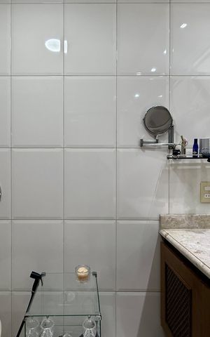 Apartamento à venda com 187m², 3 quartos e 2 vagas Apartamento à venda com 187m², 3 quartos e 2 vagasBanheiro Suíte