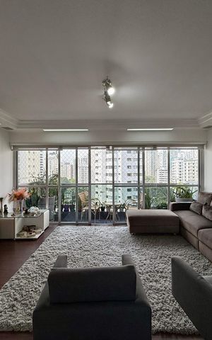Apartamento à venda com 187m², 3 quartos e 2 vagas Apartamento à venda com 187m², 3 quartos e 2 vagasSala