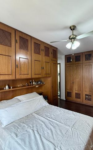 Apartamento à venda com 187m², 3 quartos e 2 vagas Apartamento à venda com 187m², 3 quartos e 2 vagasSuíte