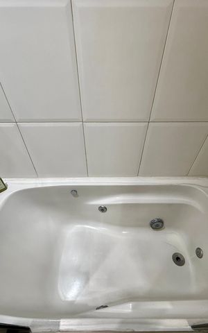 Apartamento à venda com 187m², 3 quartos e 2 vagas Apartamento à venda com 187m², 3 quartos e 2 vagasBanheiro Suíte