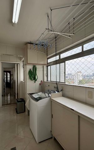 Apartamento à venda com 187m², 3 quartos e 2 vagas Apartamento à venda com 187m², 3 quartos e 2 vagasÁrea de Serviço
