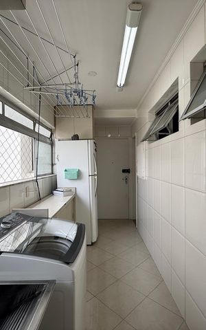 Apartamento à venda com 187m², 3 quartos e 2 vagas Apartamento à venda com 187m², 3 quartos e 2 vagasÁrea de Serviço