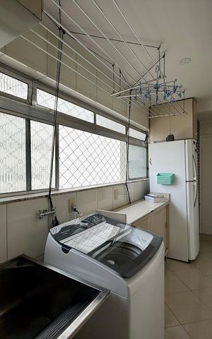 Apartamento à venda com 187m², 3 quartos e 2 vagas Apartamento à venda com 187m², 3 quartos e 2 vagasÁrea de Serviço