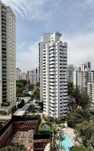 Apartamento à venda com 187m², 3 quartos e 2 vagas Apartamento à venda com 187m², 3 quartos e 2 vagasVista Quarto 2