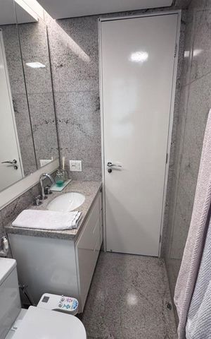 Apartamento à venda com 108m², 3 quartos e 2 vagas Apartamento à venda com 108m², 3 quartos e 2 vagasBanheiro da Suíte