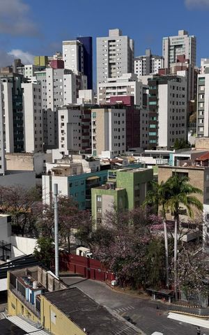 Apartamento à venda com 108m², 3 quartos e 2 vagas Apartamento à venda com 108m², 3 quartos e 2 vagasVista