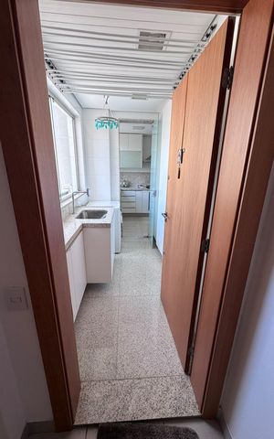 Apartamento à venda com 108m², 3 quartos e 2 vagas Apartamento à venda com 108m², 3 quartos e 2 vagasÁrea de Serviço