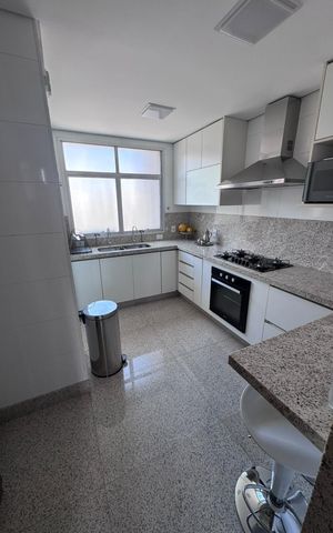 Apartamento à venda com 108m², 3 quartos e 2 vagas Apartamento à venda com 108m², 3 quartos e 2 vagasCozinha