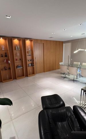 Apartamento à venda com 108m², 3 quartos e 2 vagas Apartamento à venda com 108m², 3 quartos e 2 vagasSala