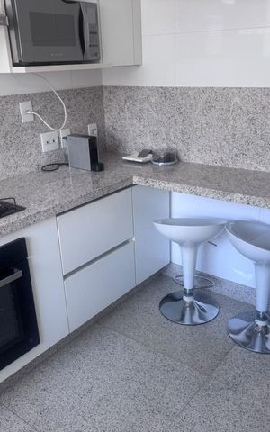 Apartamento à venda com 108m², 3 quartos e 2 vagas Apartamento à venda com 108m², 3 quartos e 2 vagasCozinha