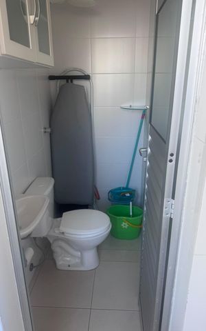 Apartamento à venda com 108m², 3 quartos e 2 vagas Apartamento à venda com 108m², 3 quartos e 2 vagasBanheiro de serviço