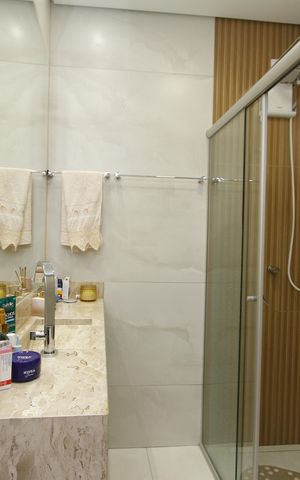 Apartamento à venda com 196m², 3 quartos e 2 vagasBanheiro da Suíte