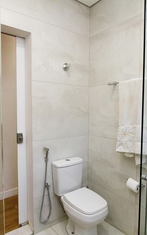 Apartamento à venda com 196m², 3 quartos e 2 vagasBanheiro Social