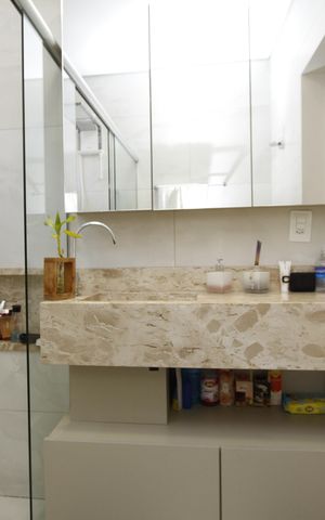 Apartamento à venda com 196m², 3 quartos e 2 vagasBanheiro Social