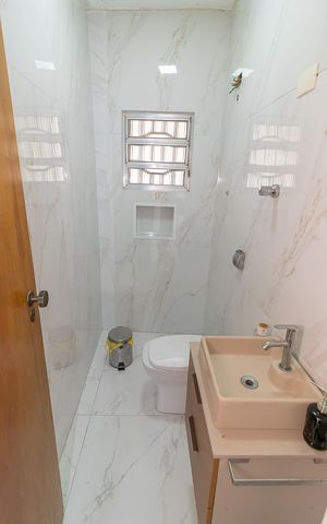 Casa à venda com 110m², 3 quartos e 2 vagas Casa à venda com 110m², 3 quartos e 2 vagasLavabo