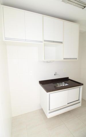 Apartamento para alugar com 74m², 2 quartos e 2 vagasCozinha