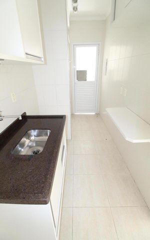 Apartamento para alugar com 74m², 2 quartos e 2 vagasCozinha