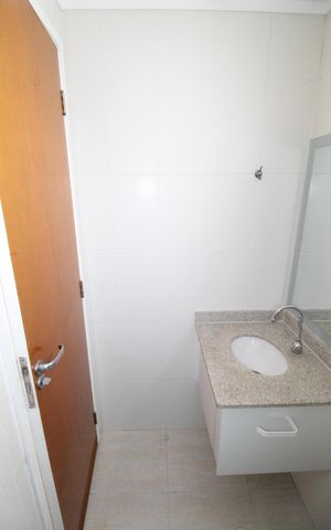 Apartamento para alugar com 74m², 2 quartos e 2 vagasBanheiro da Suíte