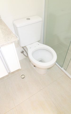 Apartamento para alugar com 74m², 2 quartos e 2 vagasBanheiro