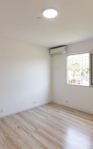 Casa à venda com 190m², 4 quartos e 4 vagas Casa à venda com 190m², 4 quartos e 4 vagasSuíte