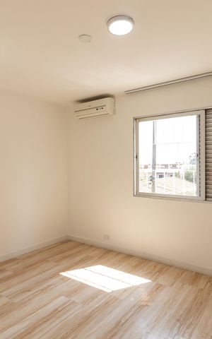Casa à venda com 190m², 4 quartos e 4 vagas Casa à venda com 190m², 4 quartos e 4 vagasQuarto 2