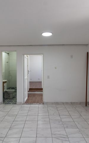 Casa à venda com 190m², 4 quartos e 4 vagas Casa à venda com 190m², 4 quartos e 4 vagasCozinha