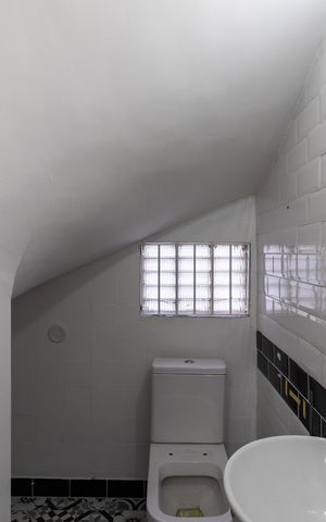 Casa à venda com 190m², 4 quartos e 4 vagas Casa à venda com 190m², 4 quartos e 4 vagasLavabo