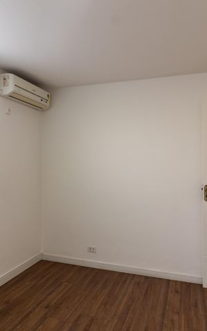 Casa à venda com 190m², 4 quartos e 4 vagas Casa à venda com 190m², 4 quartos e 4 vagasQuarto 1