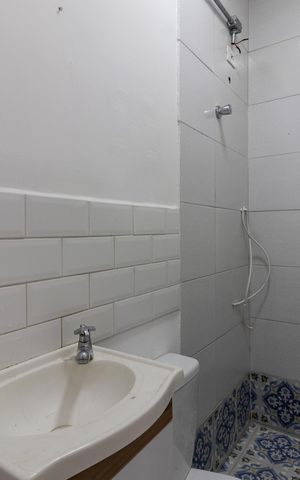 Casa à venda com 190m², 4 quartos e 4 vagas Casa à venda com 190m², 4 quartos e 4 vagasBanheiro de serviço