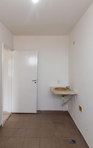 Casa à venda com 190m², 4 quartos e 4 vagas Casa à venda com 190m², 4 quartos e 4 vagasBanheiro da Suíte